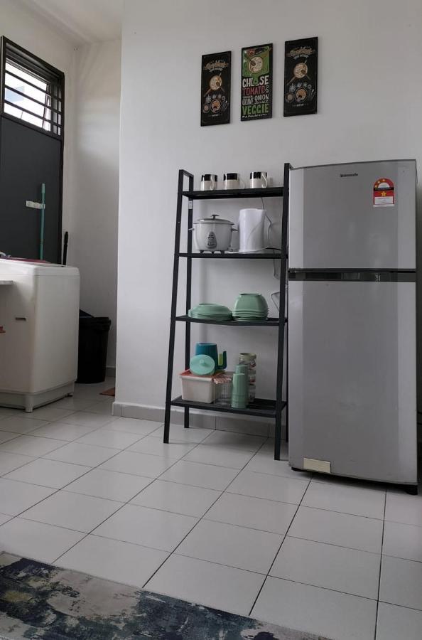 Iris 55 Corner Lot House Spacious Outdoor With Wi-fi Johor Bahru